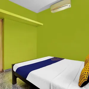 O Ashok Hotel Kazhakuttam