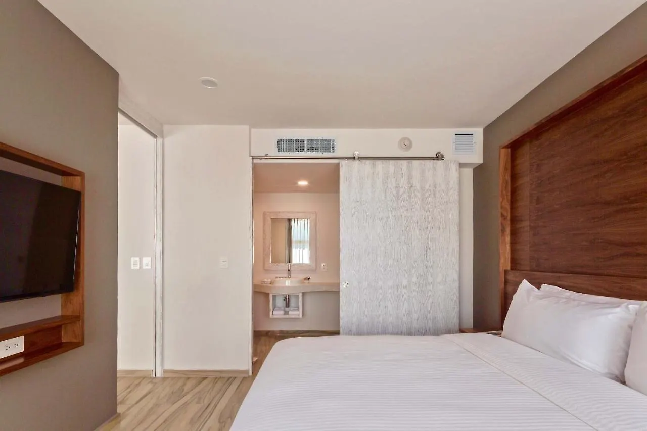 Newport House Playa Boutique Hotel Playa del Carmen Mexico