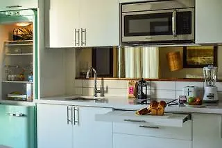 Newport House Playa Boutique Hotel Playa del Carmen